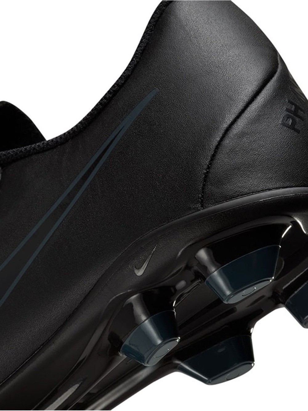 Nike Men's Black Athletic Soccer Cleats - Picture 3 of 12